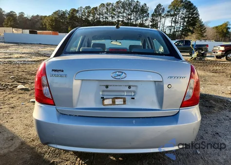 2008 Hyundai Accent Gls z USA, uszkodzony, nr VIN KMHCN46C58U275953